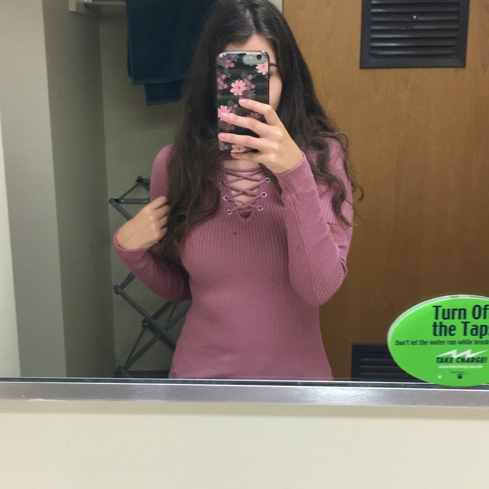 Pretty Pink Cross-design Sweater 💘